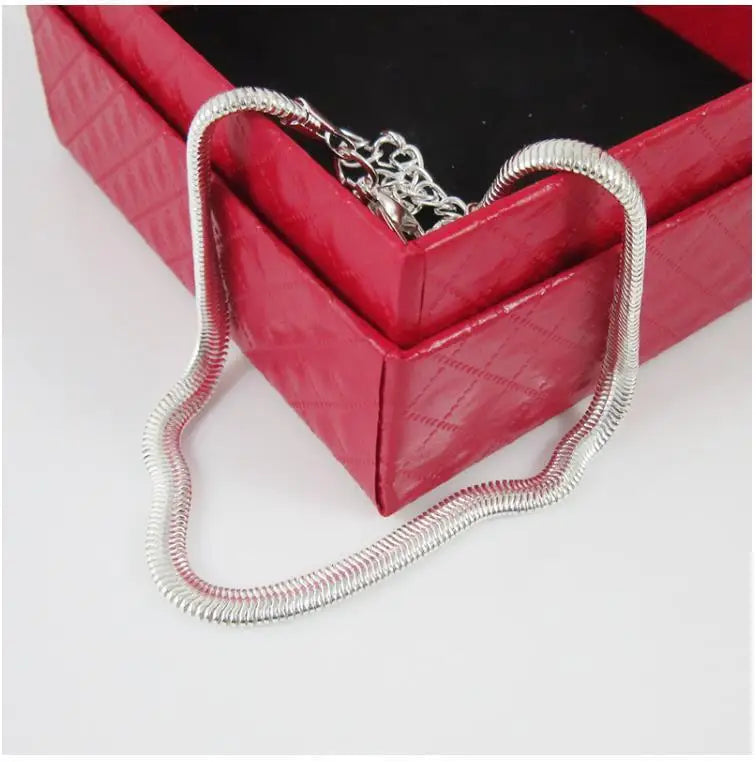 Trendy Butterfly Pendant Anklet - Elegant Summer Beach Leg Chain