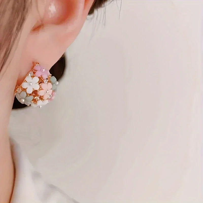 Charming Floral Hoop Earrings - Elegant Flower Design for Everyday and Special Occasions